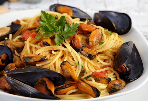 Italienische Pasta mit Meeresfrüchten aus der Küche des Ristorante Bänksken